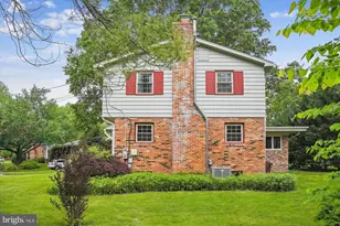 1110 Anesbury Ct, Alexandria, VA 22308 - Photo 3