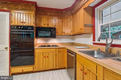 1110 Anesbury Court, Alexandria, VA 22308 - Photo 7