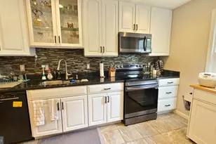 9037 Gavelwood Ct, Springfield, VA 22153 - Photo 15