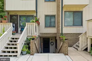 2674 Glengyle Dr, Vienna, VA 22181 - Photo 3