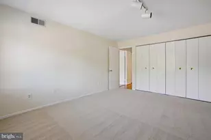 1671 Parkcrest Cir, Reston, VA 20190 - Photo 23