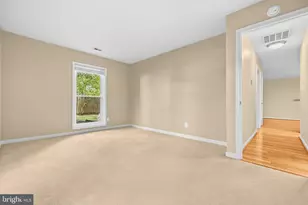 10302 Appalachian Cir, Oakton, VA 22124 - Photo 19
