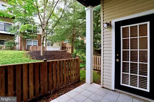 4139 Fountainside Ln, Fairfax, VA 22030 - Photo 19