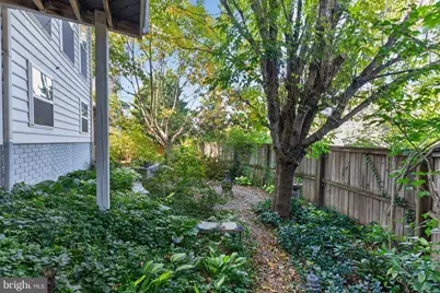7202 Gray Heights Court, Alexandria, VA 22315 - Photo 9