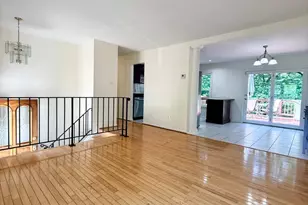 7700 Newington Forest Ave, Springfield, VA 22153 - Photo 9