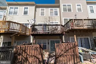 11431 Log Ridge Dr, Fairfax, VA 22030 - Photo 11