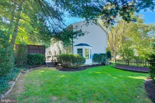 12040 Heather Down Dr, Herndon, VA 20170 - Photo 15