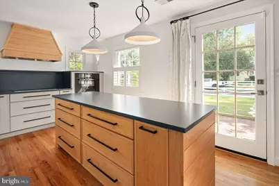 6410 Potomac Avenue, Alexandria, VA 22307 - Photo 19