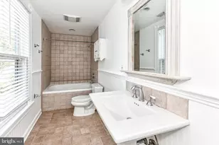 2415 Sandburg St, Dunn Loring, VA 22027 - Photo 21