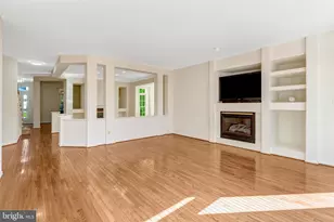 3022 Rosemoor Ln, Fairfax, VA 22031 - Photo 9