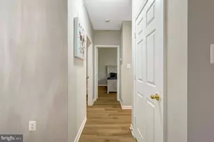 4127 Fountainside Ln, Fairfax, VA 22030 - Photo 13