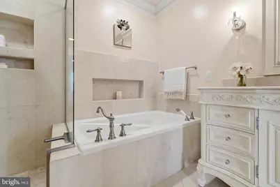 12461 Hayes Court #203, Fairfax, VA 22033 - Photo 15