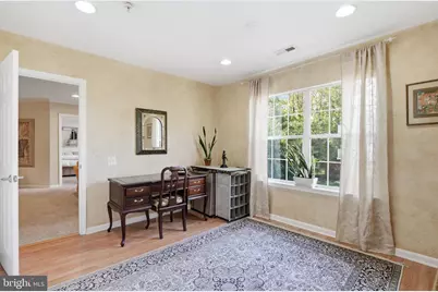 12461 Hayes Court #203, Fairfax, VA 22033 - Photo 9