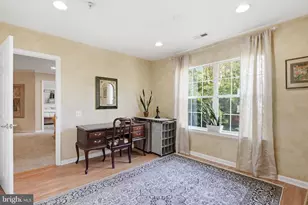 12461 Hayes Ct, Fairfax, VA 22033 - Photo 9