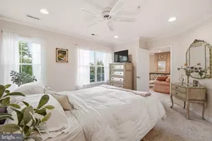 12461 Hayes Ct, Fairfax, VA 22033 - Photo 11