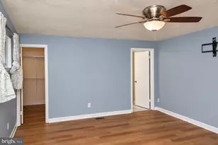 8531 W Oak Pl, Vienna, VA 22182 - Photo 25