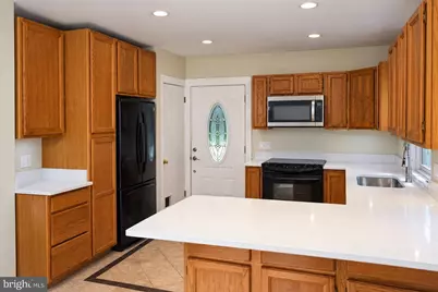 8531 W Oak Place, Vienna, VA 22182 - Photo 7