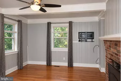 8531 W Oak Place, Vienna, VA 22182 - Photo 15