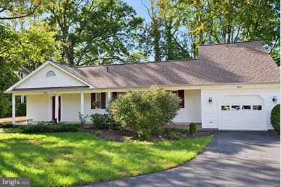 8531 W Oak Place, Vienna, VA 22182 - Photo 1