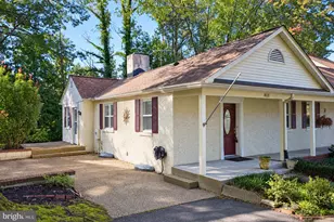 8531 W Oak Pl, Vienna, VA 22182 - Photo 3