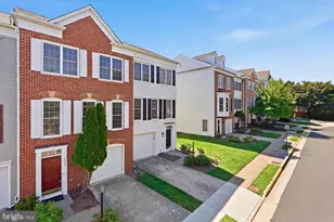 2524 Terra Cotta Cir, Herndon, VA 20171 - Photo 5