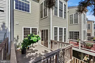 2524 Terra Cotta Cir, Herndon, VA 20171 - Photo 31