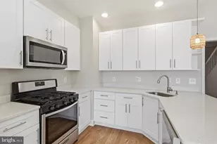 2524 Terra Cotta Cir, Herndon, VA 20171 - Photo 17
