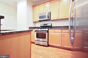 4479 Beacon Grove Cir, Fairfax, VA 22033 - Photo 11