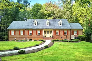 9187 Old Dominion Dr, McLean, VA 22102 - Photo 1
