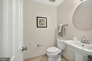 6850 McLean Province Cir, Falls Church, VA 22043 - Photo 33