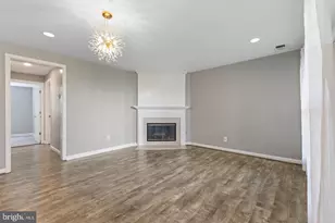 8244 Catbird Cir, Lorton, VA 22079 - Photo 7