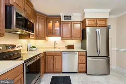 1800 Old Meadow Road #806, McLean, VA 22102 - Photo 7