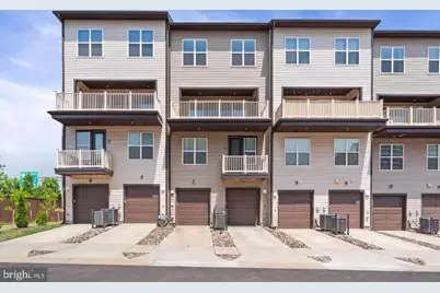 14350 Yesler Avenue, Chantilly, VA 20151 - Photo 3