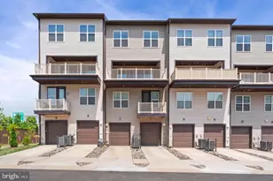 14350 Yesler Ave, Chantilly, VA 20151 - Photo 3
