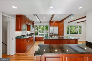6717 Weaver Ave, McLean, VA 22101 - Photo 13