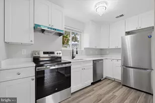 13831 Claret Ct, Chantilly, VA 20151 - Photo 15