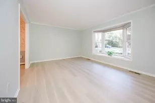 8465 Sevan Ct, Annandale, VA 22003 - Photo 5