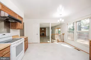 8465 Sevan Ct, Annandale, VA 22003 - Photo 9