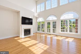 12753 Lavender Keep Cir, Fairfax, VA 22033 - Photo 9