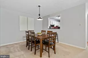 9925 Oakton Terrace Rd, Oakton, VA 22124 - Photo 7