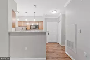 2204 Westcourt Ln, Herndon, VA 20170 - Photo 5
