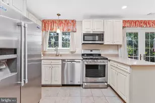 134 Kingsley Rd SW, Vienna, VA 22180 - Photo 9