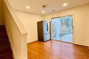 7942 Timarand Ct, Lorton, VA 22079 - Photo 5