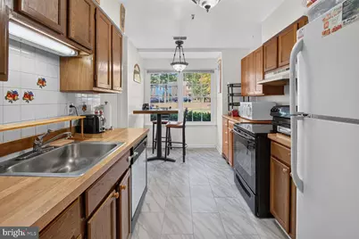 7623 Lee Landing Drive, Falls Church, VA 22043 - Photo 7
