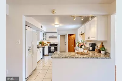 6823 Ben Franklin Road, Springfield, VA 22150 - Photo 5