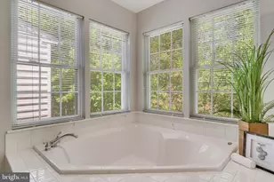 4037 Fairfax Center Hunt Trl Trail, Fairfax, VA 22030 - Photo 37