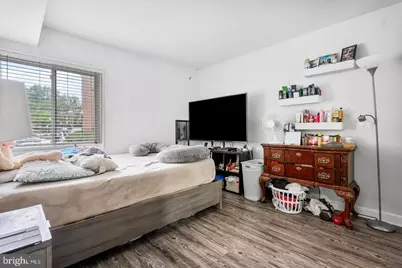 1423 Northgate Square #11, Reston, VA 20190 - Photo 7