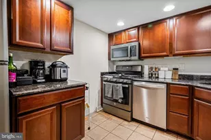 1423 Northgate Square, Reston, VA 20190 - Photo 11