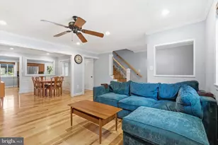 2902 Jermantown Rd, Oakton, VA 22124 - Photo 5