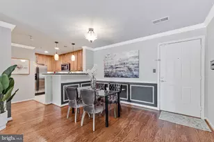 3175 Summit Square Dr, Oakton, VA 22124 - Photo 5